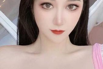 微密圈 – 图片中的120斤的小王同学：用裸足演绎什么叫“踏实”！