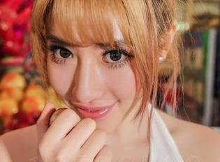 免费写真？爱丝的紧急维修让你意想不到！