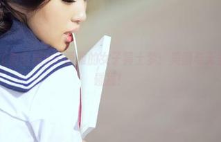 AISS爱丝(黄金版) – 西雅的女子骑士梦：美图与无圣光的奇妙碰撞！