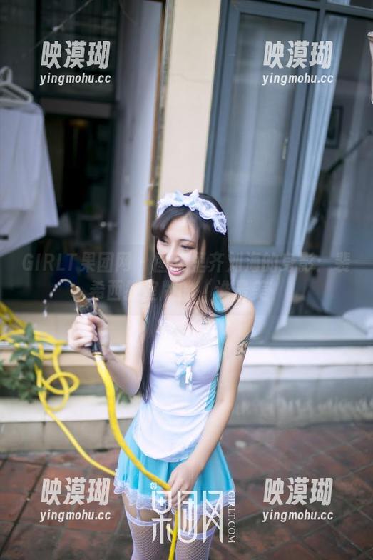 GIRLT果团网 - 图集里齐刘海的身影：裴希西教室版的‘谁最美’