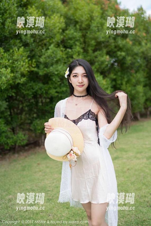 MiStar魅妍社-陈雅漫VICKY MiStar魅妍社 - 陈雅漫VICKY的连体衣合集,照片中的每一帧都提醒我:有时候,黑色真的是万能的拯救者!