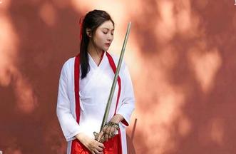 MiiTao蜜桃社 – “当校园遇上伊素妍”：精选作品，竟然让我想起了那年毕业的风景。