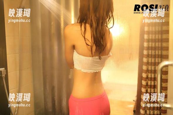 ROSI纯白美图合集：就像面包店的白面包，戳戳会冒出奶香，我仿佛能闻到光的味道～