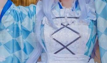 Sayako＿今年4岁的写真：在凑阿库娅的世界里，套图也能有千种风情！