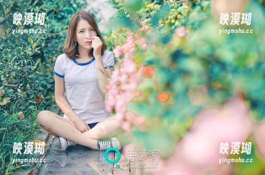 TGOD推女神 - 奶牛、AZHUA与免费套图：这组合是不是有点疯狂？
