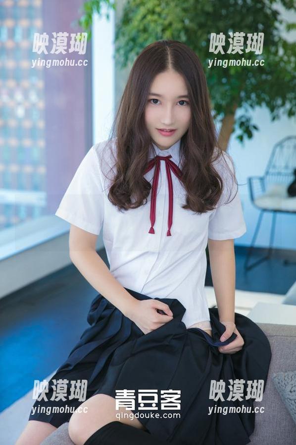 TGOD推女神-艾小青 TGOD推女神 - 眼镜下的艾小青合集:她的视角,我的心情分享