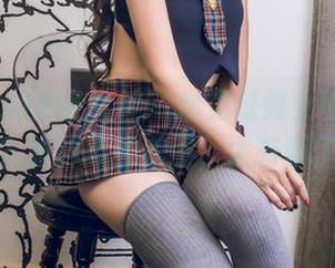 TouTiao头条女神 – 你见过修女可以这样吗？张梓柔的美图，太有趣了！
