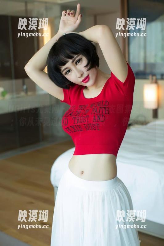 UGirls尤果网 - 李思宁的睡衣图集更新中：你从未见过的‘床上风景’，快来瞧瞧！