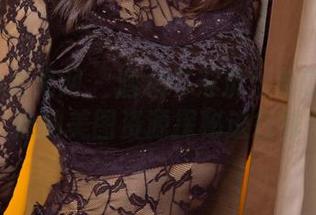 UGirls尤果网 – 潜水与浮沉：毛COCO泳池的美图资源探秘进行时