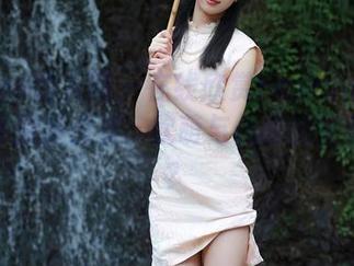 Xiuren秀人网 – 在线欣赏FoxYini孟狐狸：体操服合集，软萌与优雅的完美结合？