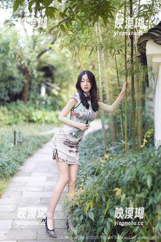 YouMi尤蜜荟-娜娜TINA YouMi尤蜜荟 - 娜娜TINA教你如何穿搭制服,图库里的照片就像一场时尚秀,超养眼!