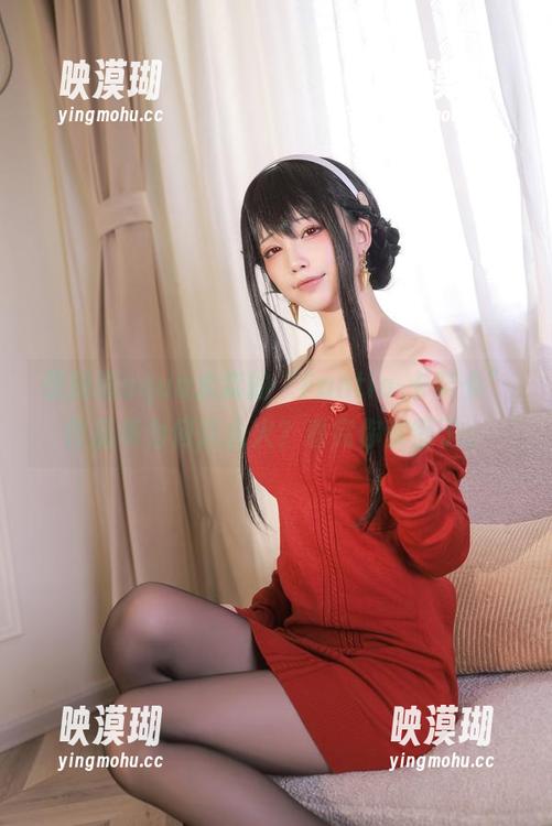 想知道aqua水淼的“Fantia-卡芙卡”作品集为何这么火？看完你就懂了。