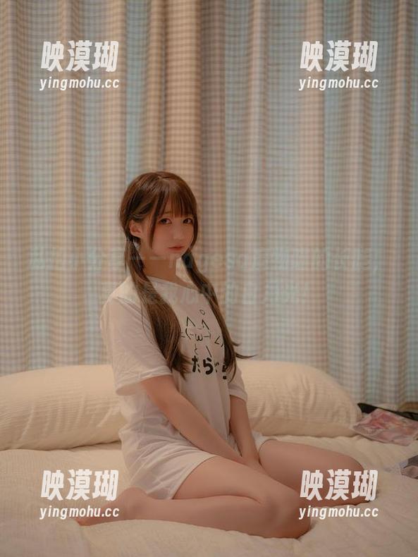 私拍小分享——nagesa魔物喵的长腿，真的是我心中的白月光！