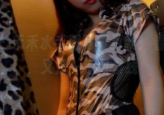 pans – 禾禾水手服写真更新：看这身姿，又是一道风景线