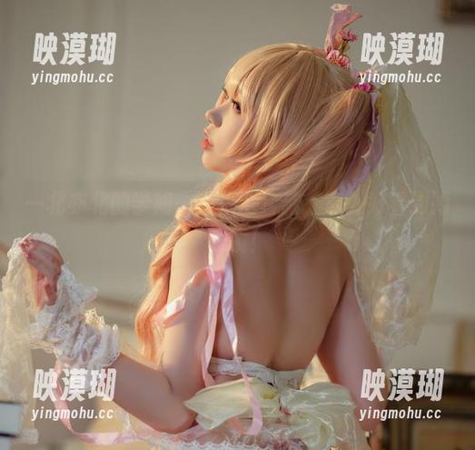 一北亦北的学姐，图包全套款，意外好看到掉眼镜！