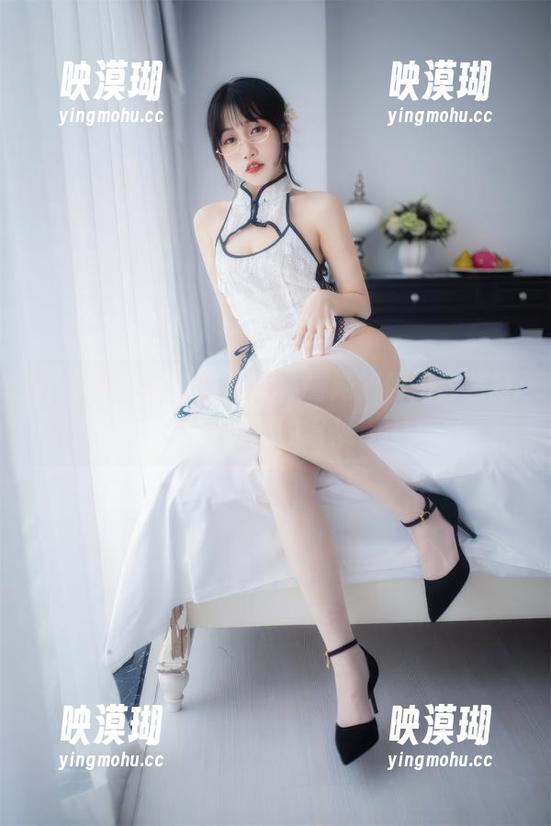不呆猫 不呆猫的高清写真集,看她如何用套装打破沉闷的常规