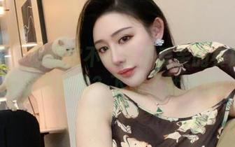 微密圈 – 你确定不看看不爱笑的赛琳这组连衣裙图集？下载了就知道！
