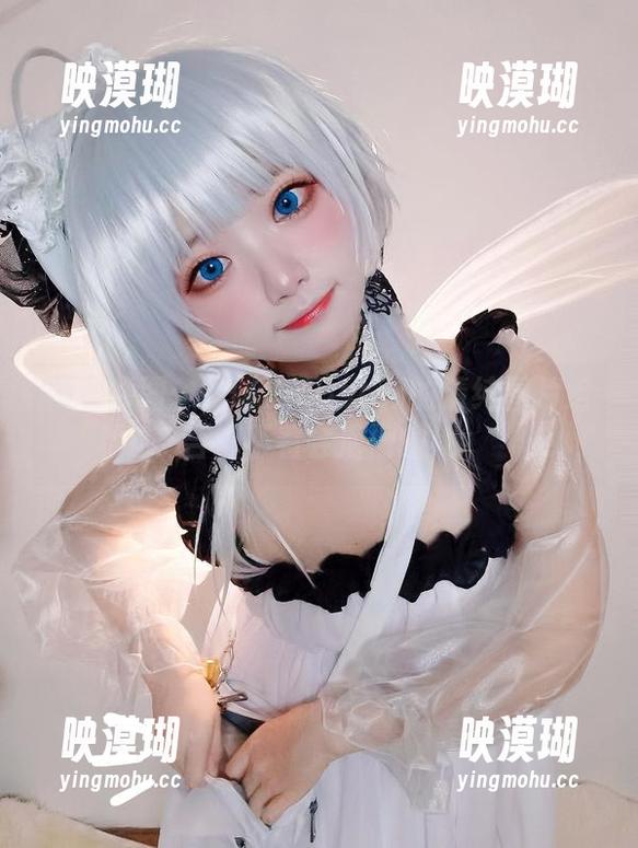 福利拼图：伊喵_Master的清纯图片组合，不看会后悔的！