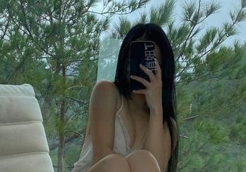 微密圈 – 来，这里有俏妞t的旅拍合集，让我们一起偷得浮生半日闲！