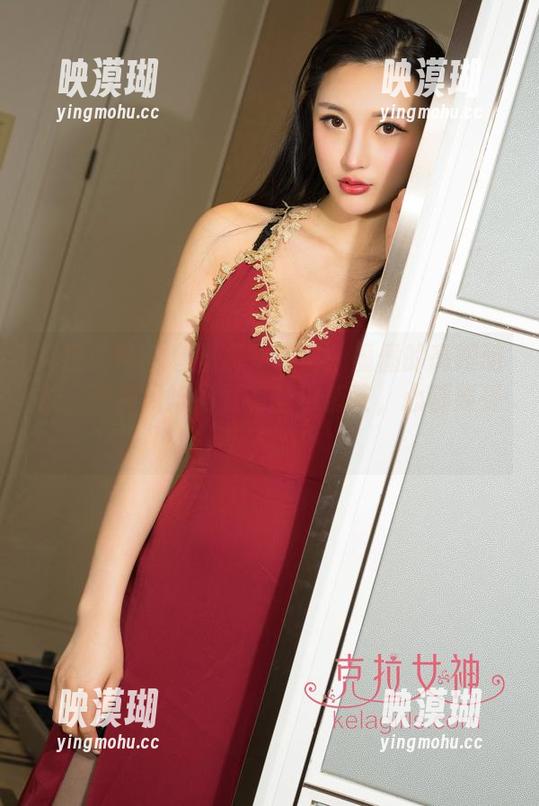 克拉女神 - 套图观察日记：僮僮的高跟萌妹，眼神闪烁间竟有些小俏皮，心都要受不了了！