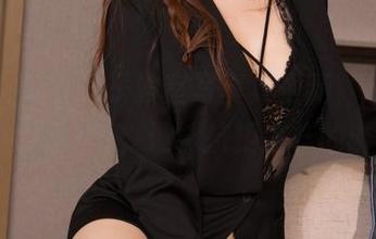 克拉女神 – 妮子教室写真集更新，不知不觉就要上课了，谁能抗拒这样的诱惑？