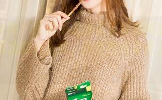 克拉女神 – 我是不是该说宋黛的美脚合集简直是我的心头好，这些图片实在太养眼了！