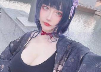 一不小心被啾小妍Deer的夏日美图甜到，真是没救了