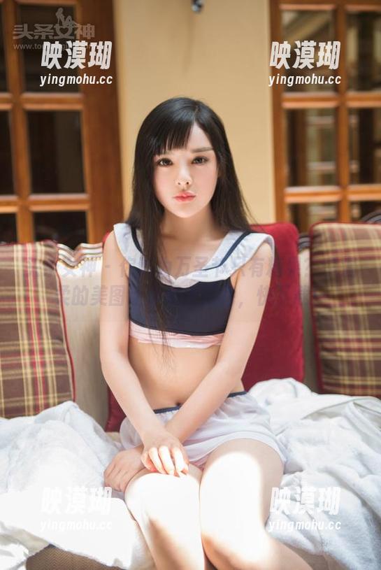 头条女神-李温柔 头条女神 - 你以为万圣节只有糖果?李温柔的美图让你超出期待,快下载!