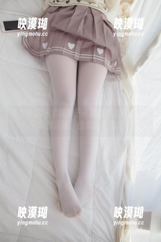 少女秩序-小满 少女秩序 - 定制属于小满的高跟鞋:让每一步都闪耀,仿佛踩着星星。