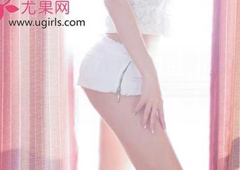 尤果网 – 张小西Ann最新短裤图集，简直像是在翻阅一本时尚杂志，有趣又有料！