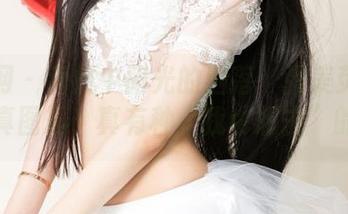 尤果网 – 海风中阳光的洒落：张美荧的海边写真图册，真有种“我也想去”的感觉