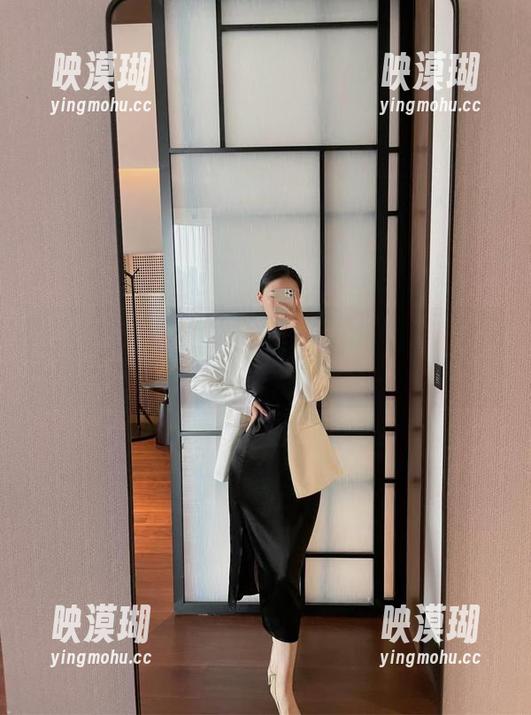 左公子666 微密圈 - 爱在手心:左公子666的美图,甜蜜又带点迷离