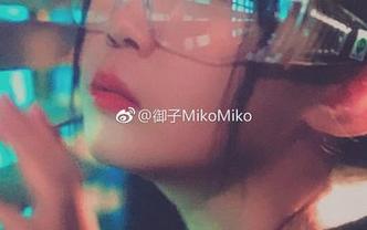 谁说高清壁纸不带点神秘？御子Yumiko的裸足在这里等你发掘！