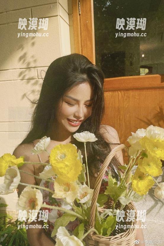 李嘉欣97 微密圈 - 整套李嘉欣97的写真,原图一呈现,瞬间让我想到了夏天的果汁?