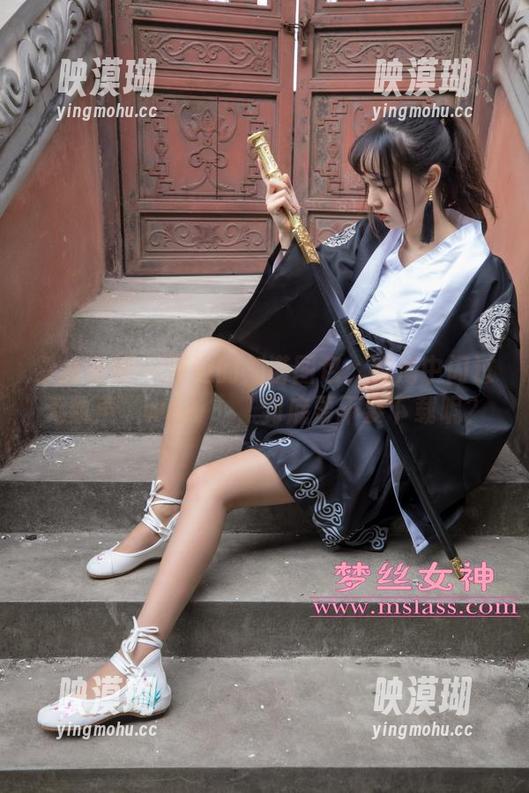 梦丝女神 - 海边的刘诺图包：脑海中闪过无数声‘wow’，到底要不要下载呢？