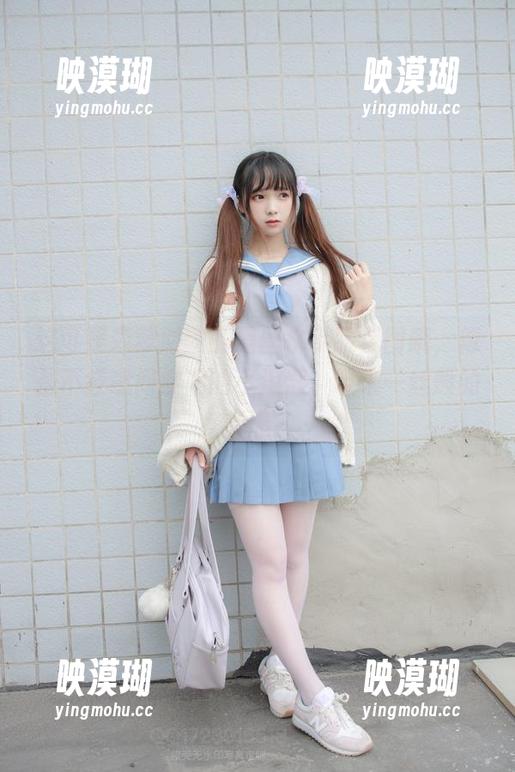 这可是森萝财团的黑丝水手服套图哦，像是不经意间掀起的小浪潮，带来一丝般的荡漾。