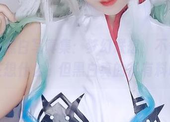 汐兔子黑白写真集：梦幻联想，不告诉你我在想什么，但黑白真的很有料哦！