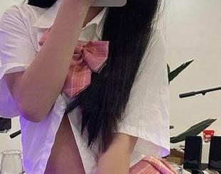 微密圈 – 看“汤圆可甜了”的白裙：原图后面有个超嗲的资源小故事。
