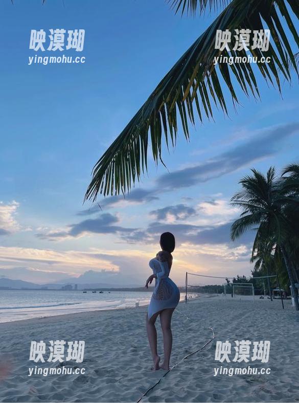 微密圈 - 短裙不止于美丽：洁己u全集写真，幽默随风而来