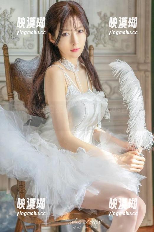王羽杉的黑白视角，超别致的cos合集，真香！
