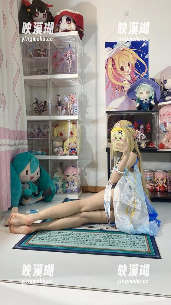 白栎Shirly的女友写真集：精选瞬间，见证爱与美的结合