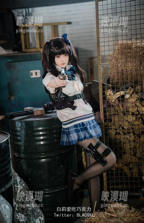 白莉爱吃巧克力的高清照片，闺房JK背后那点儿不为人知的小趣事…