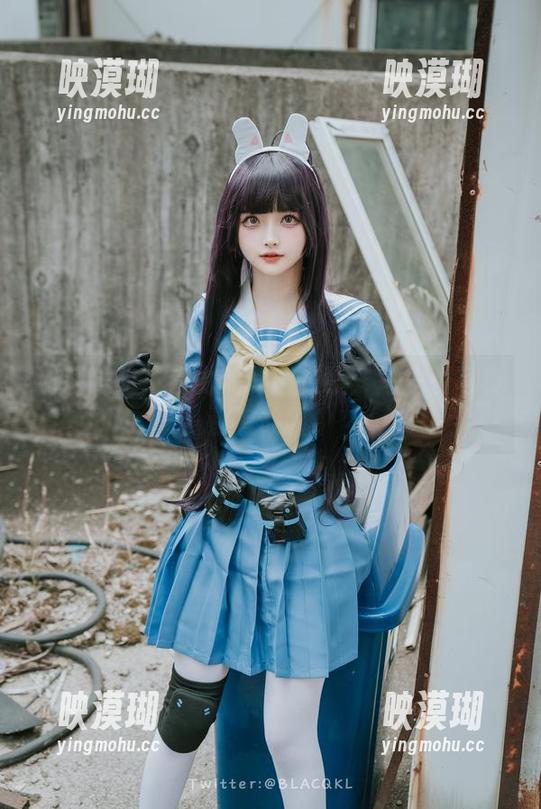 白莉爱吃巧克力的秘密在线：每一张写真都有故事！