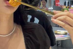 眼酱大魔王w的原图大放送，御姉感魔女我只能说：太可了！