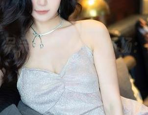 秀人网 – 呆呆的瑞BB的游乐场：网盘里的厨娘写真趣事
