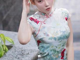 秀人网 – 下载芝芝Booty的图包，丝袜下的美腿与美臀让人面红耳赤！小心心脏哦！