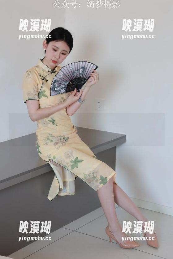 绮梦摄影 - 丽丽的校园探秘：免费作品带你体验‘尬聊’与‘拍照’的极致结合！