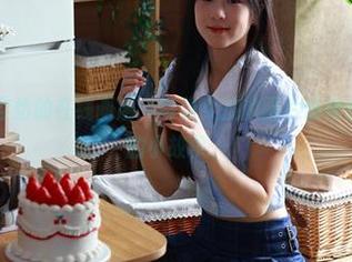 绮梦摄影 – 佳怡的在线画廊：每张女孩的图片仿佛在说什么可爱的小故事。