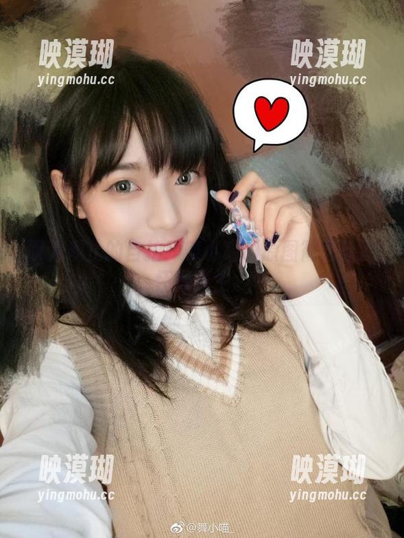 叹为观止的自拍！舞小喵的原图简直让我怀疑人生。