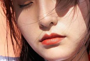 蜜桃社 – 想要免费的美图？看看美绪的运动，活力四射
